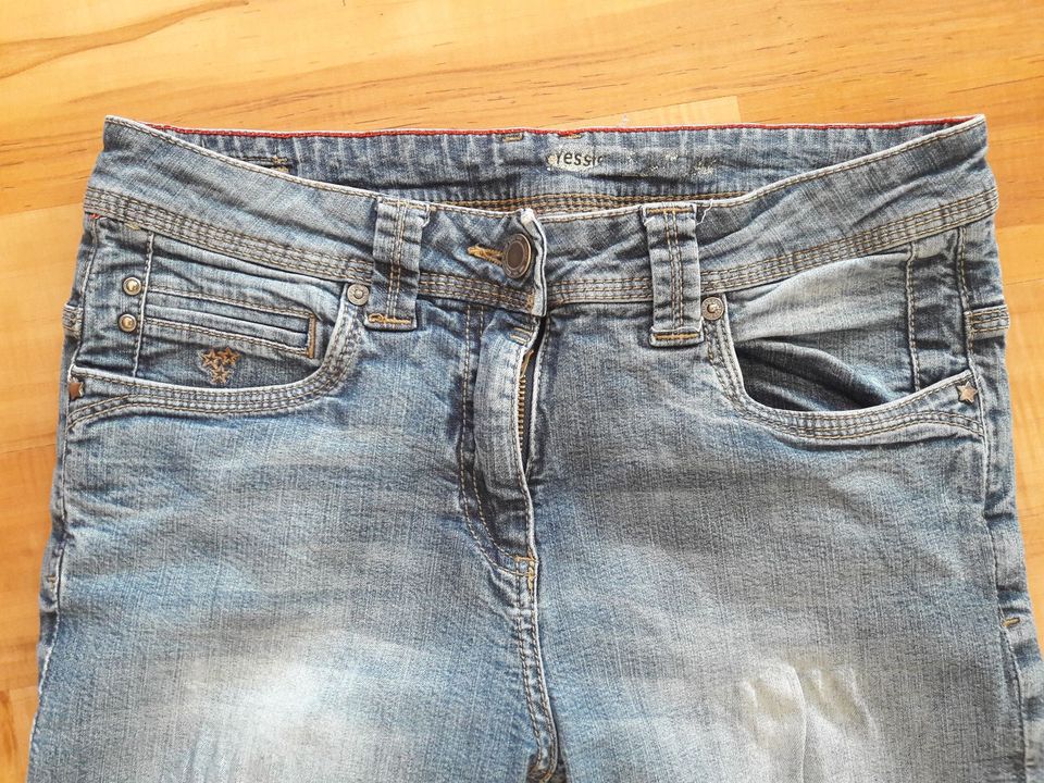 c&a Yessica Caprijeans Jeans 3/4 Stretch Gr. 36 / 38 fast wie neu in Rödental