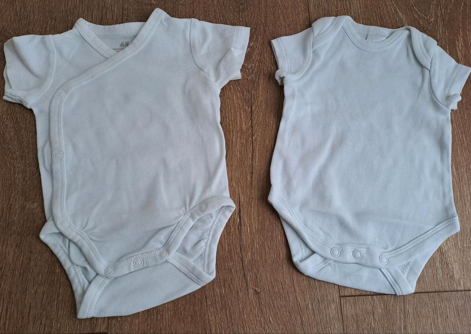 2 Kurzarmbodys für Babys Gr.56 von H&M/C&A in Königswinter