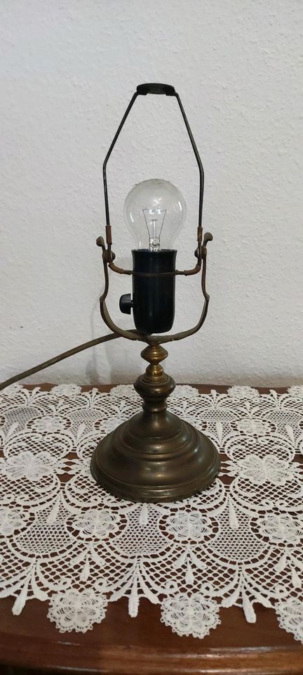 Alte Antike Lampe Leuchte Jugendstil in Penig