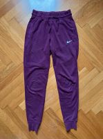 Lila Jogginghose von Nike mit weißem Logo Hessen - Brechen Vorschau