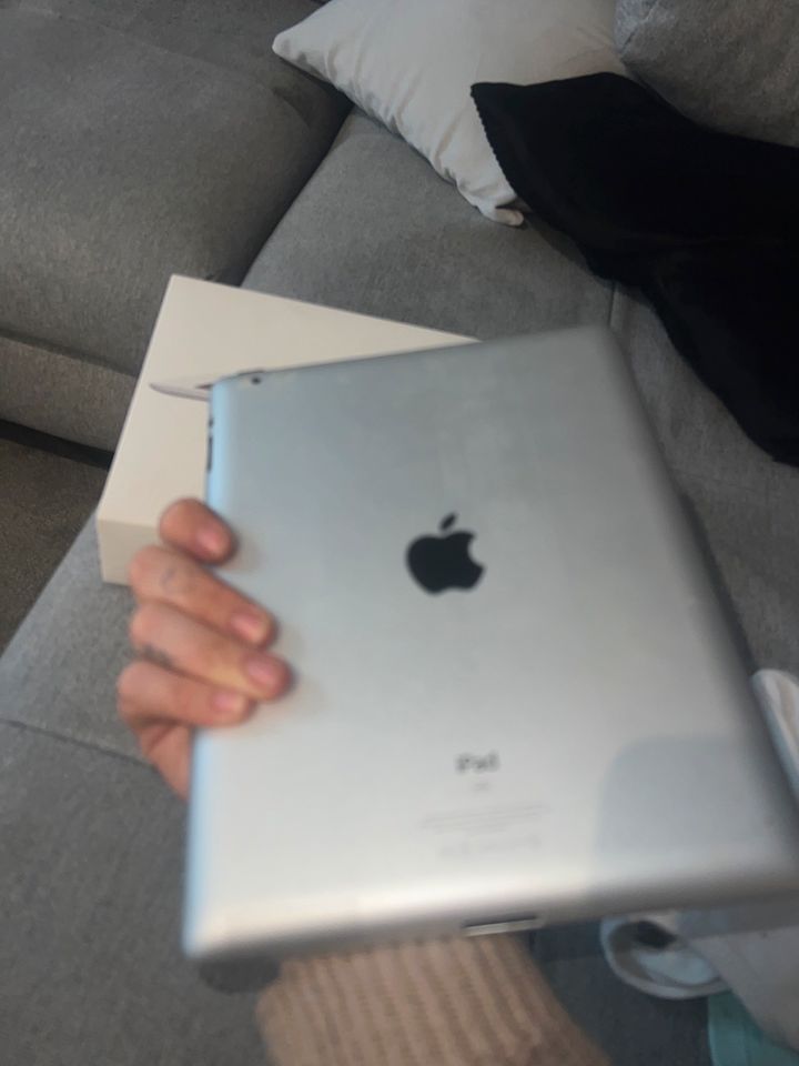 iPad 2  mit OVP in München