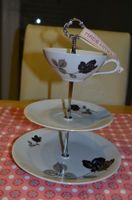 Etagere,  3-stöckig, weiß, Blumen, shabbychic, vintage, Geschenk Baden-Württemberg - Aldingen Vorschau