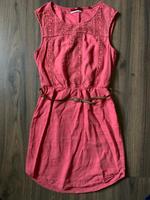 Kleid mit Stickerei und Gürtel Hessen - Wetzlar Vorschau
