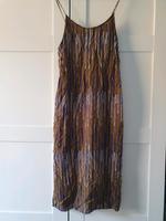 Kleid gemustert Trägerkleid H&M Größe M 38 Brandenburg - Kremmen Vorschau