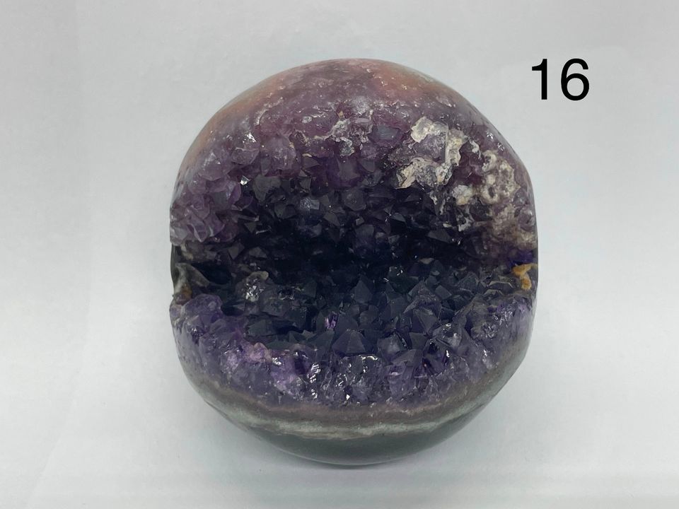 Amethyst Geode/Kugel - 10 Stück Teil 2/2 in Worpswede