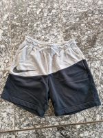 Nike Shorts Schwarz Grau in L Essen - Steele Vorschau