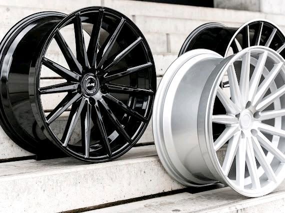 19 Zoll Concave Felgen VW Golf 5 6 7 8 GTI Plus T-Roc Passat ID.3 in Uhingen