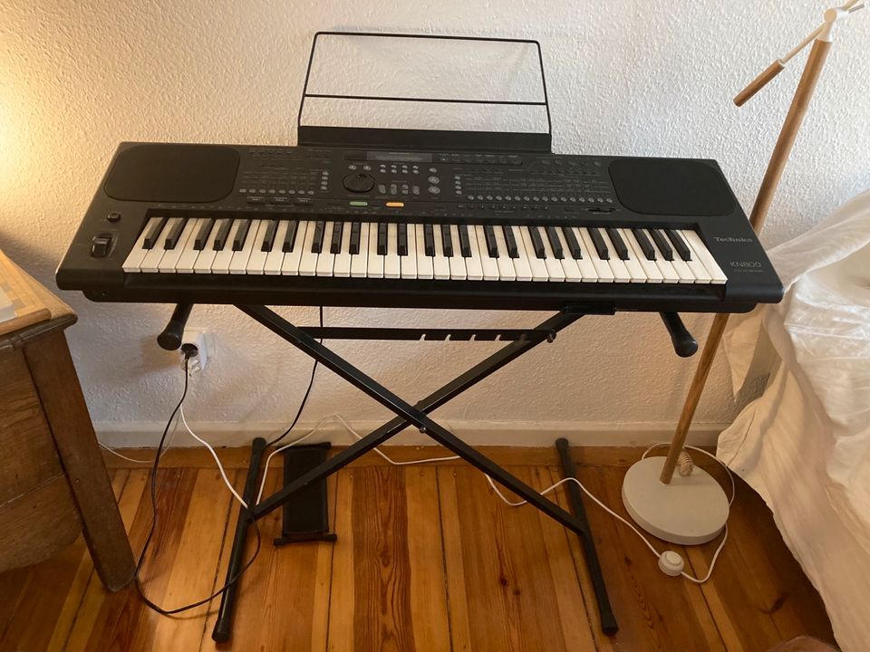 Klavier Technics KN800 in Berlin