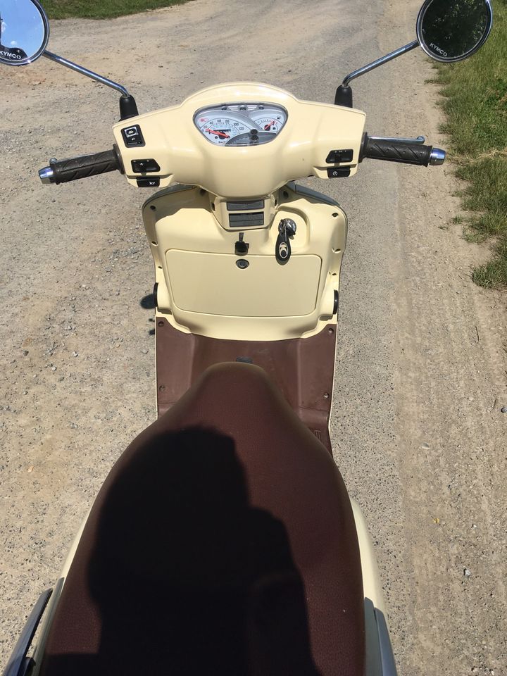 Roller, Kymco 125 in Strahlungen