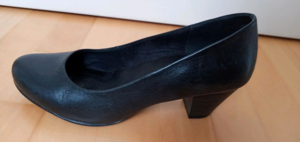 Wie neu Damen Pumps 5th Avenue Echtleder schwarz 38 edel in Hirschaid