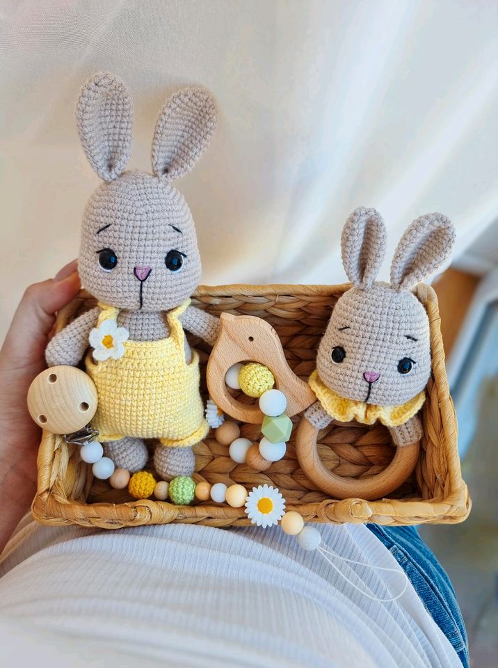 Baby Geschenk Box Handmade Amigurumi in Gütersloh