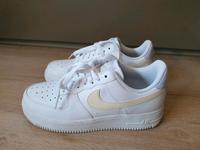 Nike Air Force 1 07' Damen Gr. 38.5 Niedersachsen - Barsinghausen Vorschau