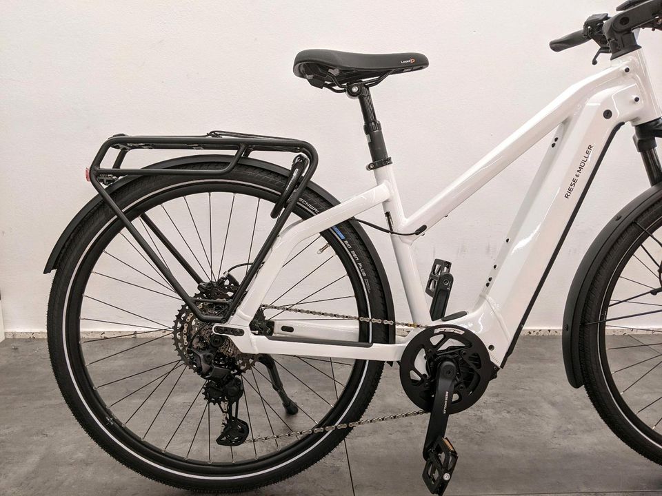 Riese&Müller Charger4 Mixte Touring 2023 RH46cm 2023 in Stuttgart