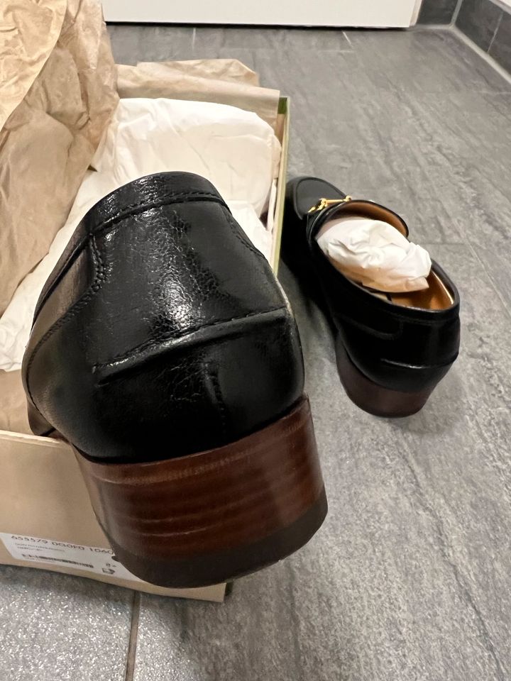 Neu OVP Gucci Original Leder schwarz Loafer EU42,5 UK8,5 in München