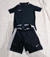 Nike Dri Fit Set Fussball Training Gr. 122/128 schwarz Baden-Württemberg - Titisee-Neustadt Vorschau