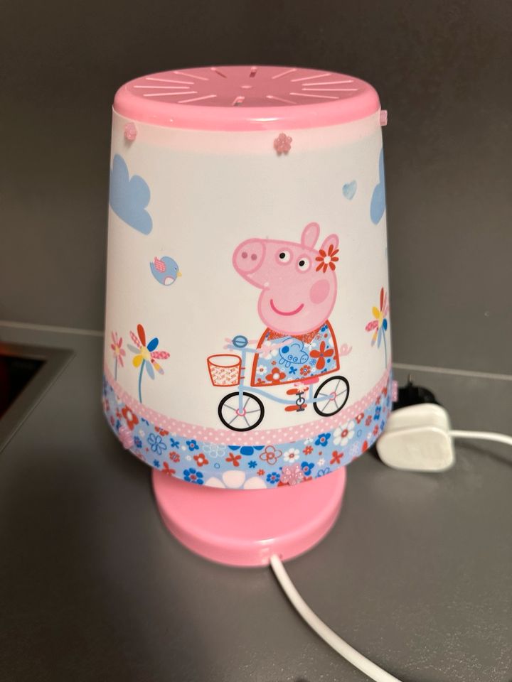 Peppa Pig Peppa Wutz Lampe und Lichterkette in Unterschleißheim