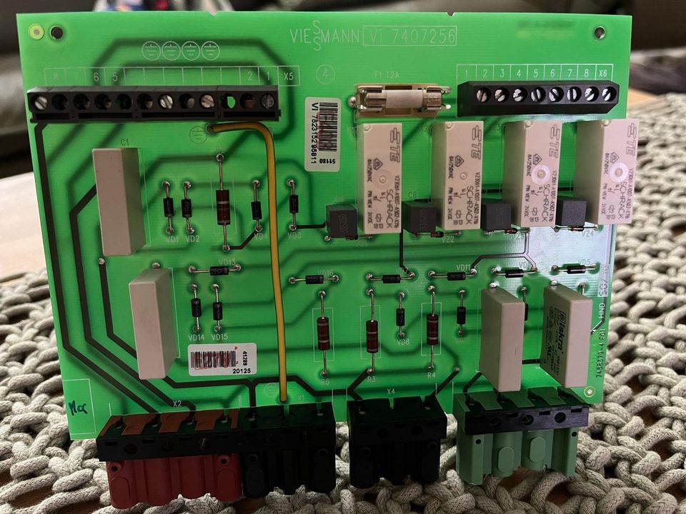 VIESSMANN Vi 7407256 Steuerung Platine Leiterplatte in Karlsruhe