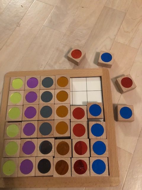 Holzspielzeug Sudoku zum Fühlen oder Sudoku mit Glitzerpunkten in Baden-Baden