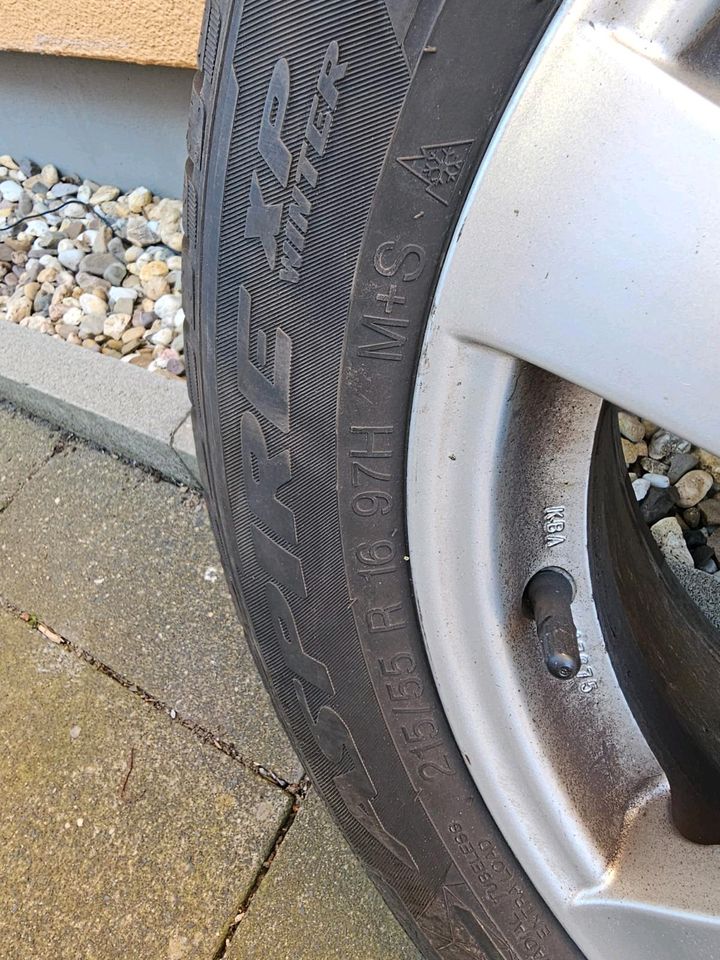 Winterreifen auf Alufelgen  215/55R16 in Monheim am Rhein