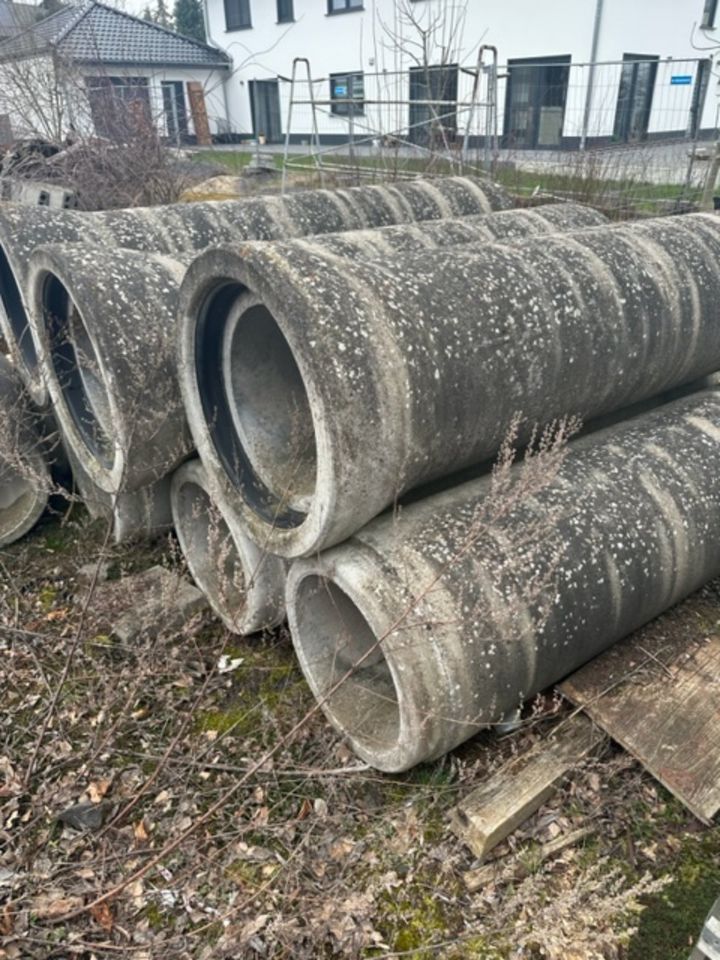 Stahlbetonrohre,- und Ringe in verschiedenen Größen in Lauterbach (Hessen)