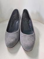 Bally Pumps hellgrau Größe 38,5 Hessen - Kelsterbach Vorschau