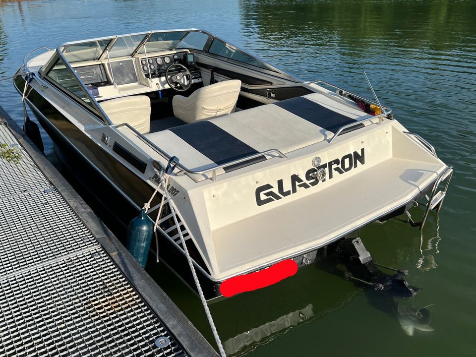 Motorboot Glastron Laraya Futura 207 4,3 V6 Motor mit Trailer in Diepholz