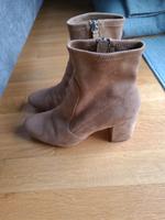 Braune Stiefeletten Zara Wildlederoptik Hamburg-Mitte - Hamburg St. Georg Vorschau