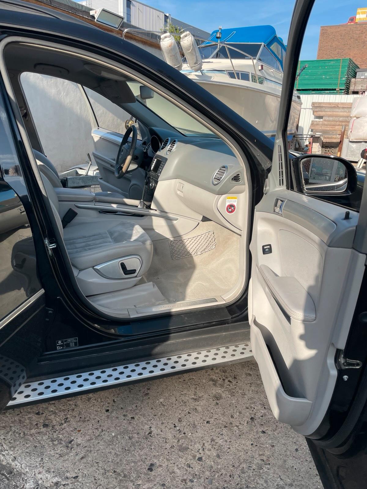 Abbildung des Autos Mercedes ML 3.0 V6 – Top…