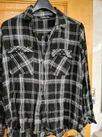 hübsche Bluse Gr. 44/46 schwarz Bayern - Trostberg Vorschau