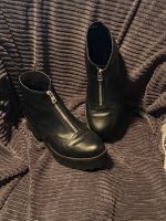H&M Boots Stiefel schwarz mit Reißverschluss Hessen - Rüsselsheim Vorschau