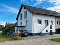Kaufen, einziehen, fertig! Neuwertige Doppelhaushälfte mit großem Garten in Philippsburg-Rheinsheim zu verkaufen! Baden-Württemberg - Philippsburg Vorschau