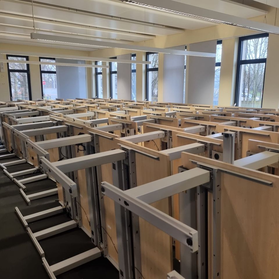100 x Steelcase Think / Drehstuhl / Bürostuhl / Büroauflösung in München