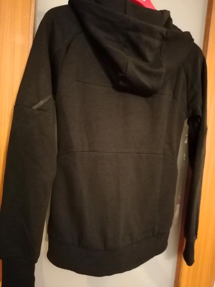 Probrowear Zip Hoodie schwarz XS neu in Bielefeld