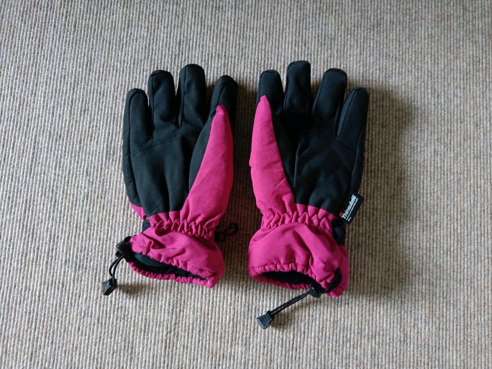 Ski-Handschuhe von Thinsulate pink, Gr. M in Verden