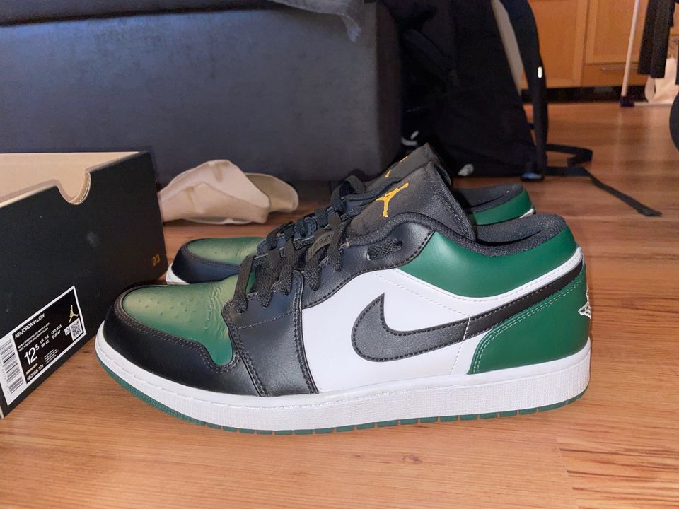 Nike Jordan 1 Low Noble Green in München