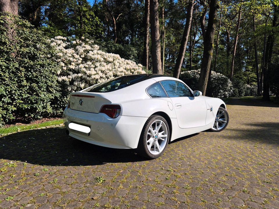 BMW Z4 3.0 si in Stadland