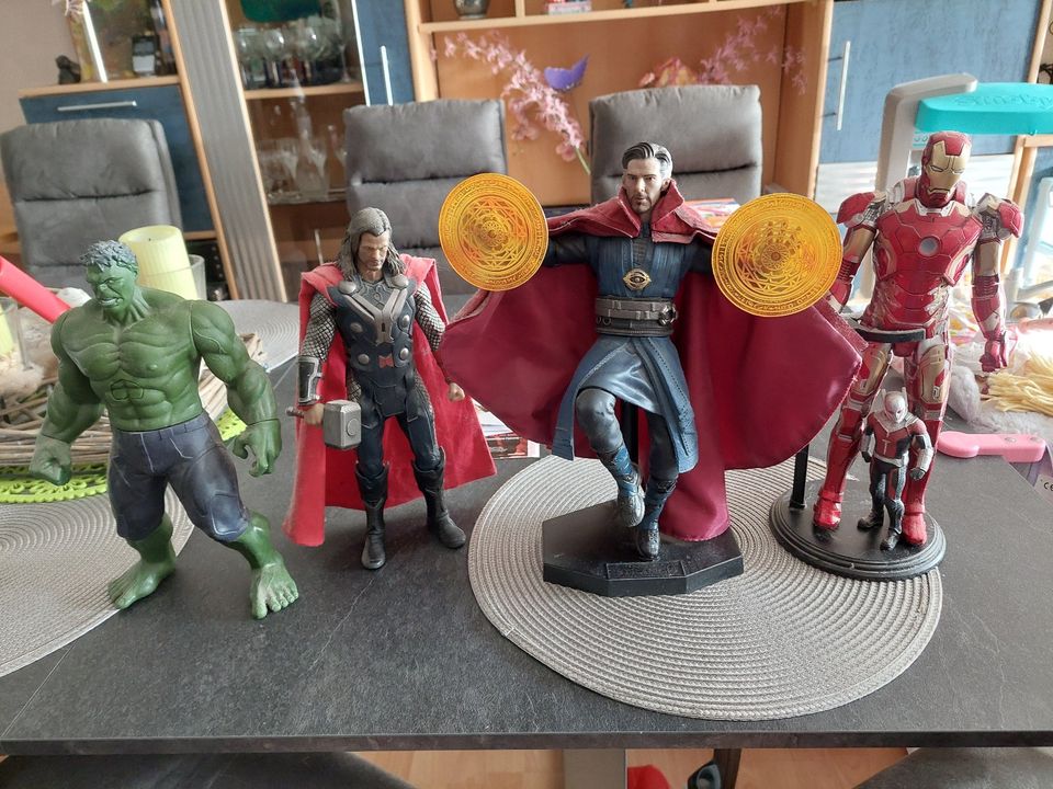 MARVEL Figuren (30 cm) Thor,Hulk,Dr.Strange, Iron Man in Mönchengladbach