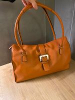 L.credi Handtasche orange Schultertasche urban Alltag Fashion Düsseldorf - Stadtmitte Vorschau