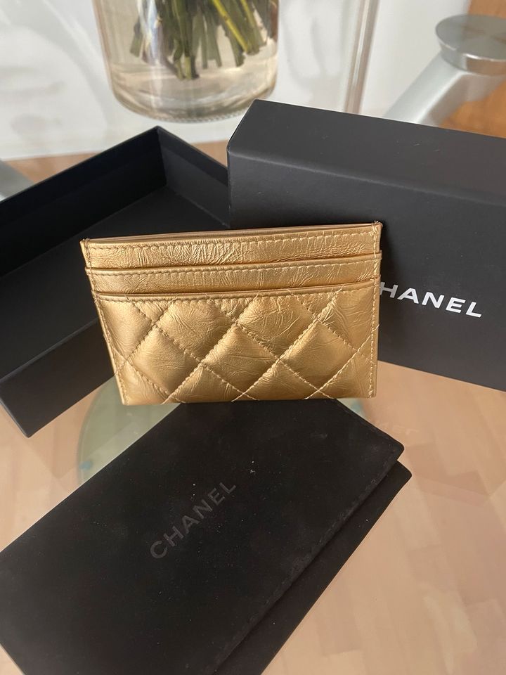 orig. Chanel cardholder Kartenetui gold Perlen CC in Paderborn