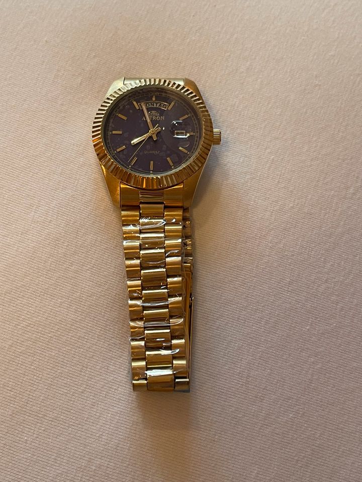 Goldene Astron Herrenarmband Uhr in Wilnsdorf