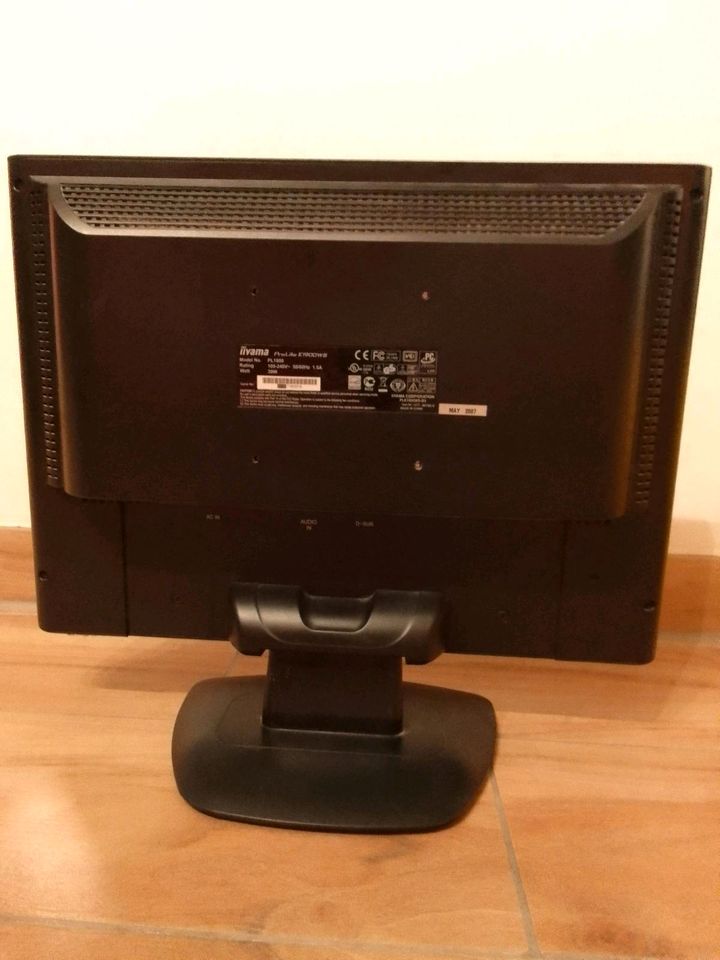 PC Monitor Bildschirm 19 Zoll, iiyama ProLite E1900WS, 50/60Hz in Leipzig