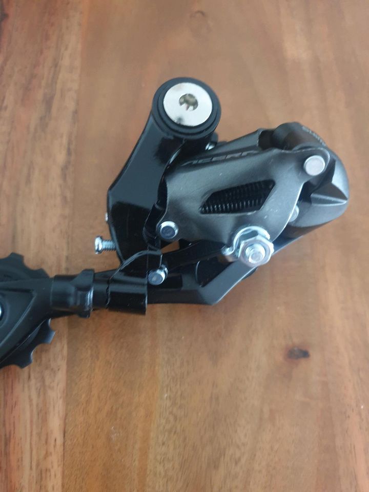 Shimano Schaltwerk 9 fach in Neu-Isenburg