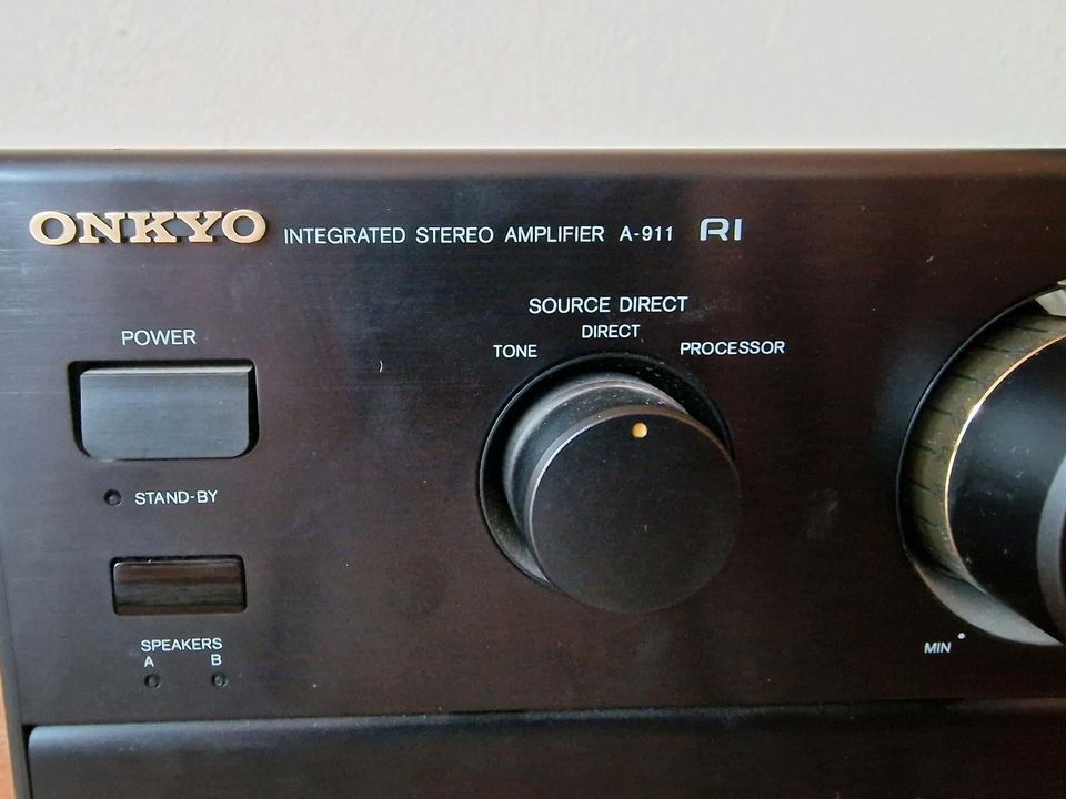 Onkyo Stereo Verstärker A-911 2x70W in Bochum