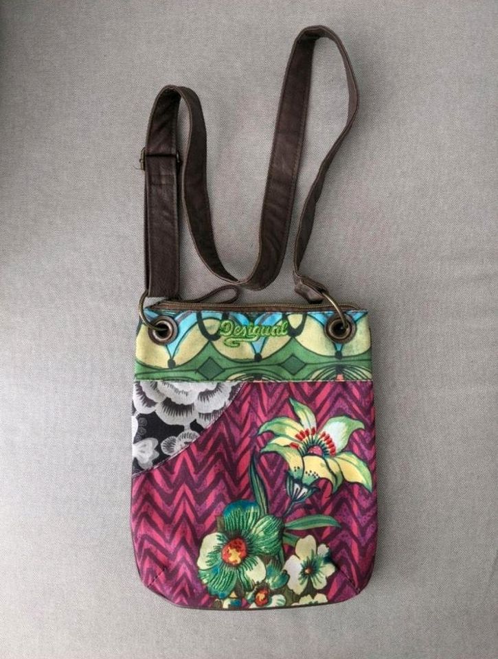 Desigual Handtasche Umhängetasche in München