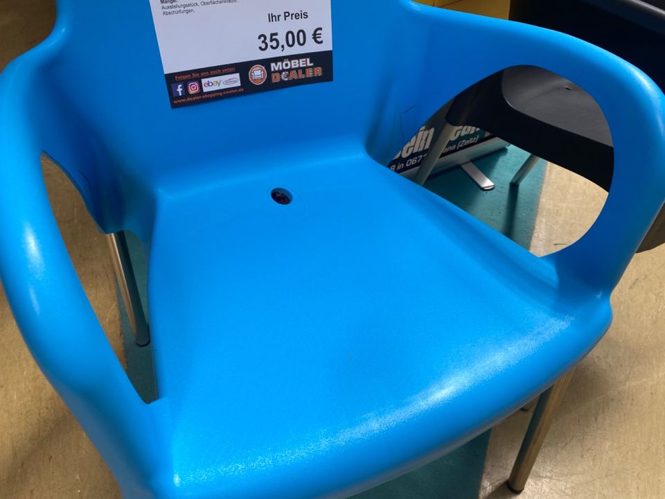 Best Gartenmöbel / Alu Stapelsessel / Stuhl blau statt 59€ in Zeitz