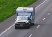 B96 Anhänger Wohnwagen Führerschein Montag 03.06 Nordrhein-Westfalen - Paderborn Vorschau