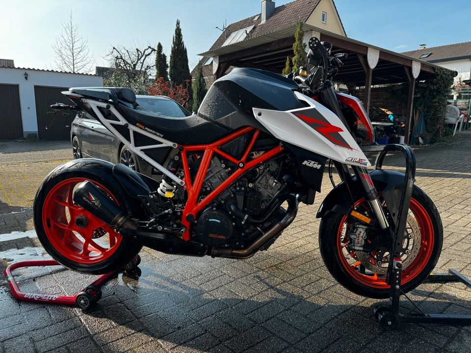 KTM 1290 Super Duke R in Emmendingen