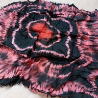 Schickes  Batik Tuch/ schwarz rot /Unikat Handmade Thüringen - Erfurt Vorschau