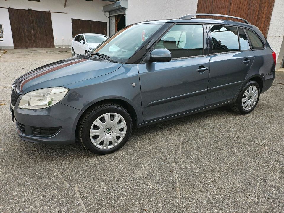 Skoda Fabia 1,4 Kombi Klima+ TÜV Neu!! in Wartenberg