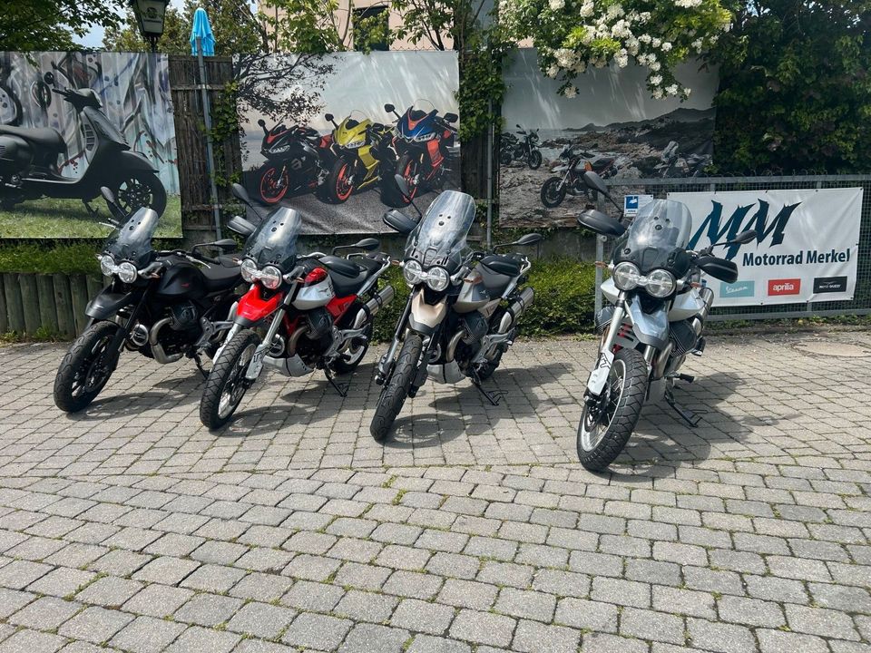 Moto Guzzi V85 TT/Strada/Travel Facelift Modell 2024 in München